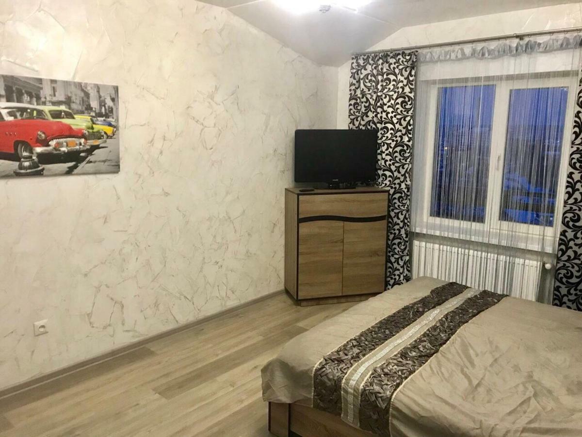 Апартаменти Економ Ivano-Frankivsk Buitenkant foto